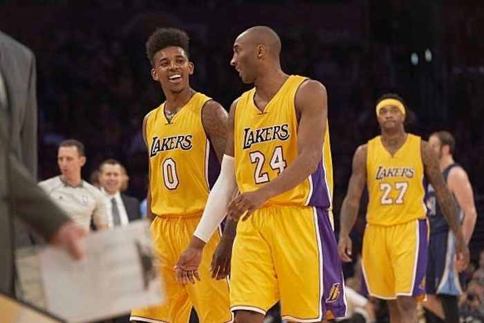 法国总统公 法国总统公